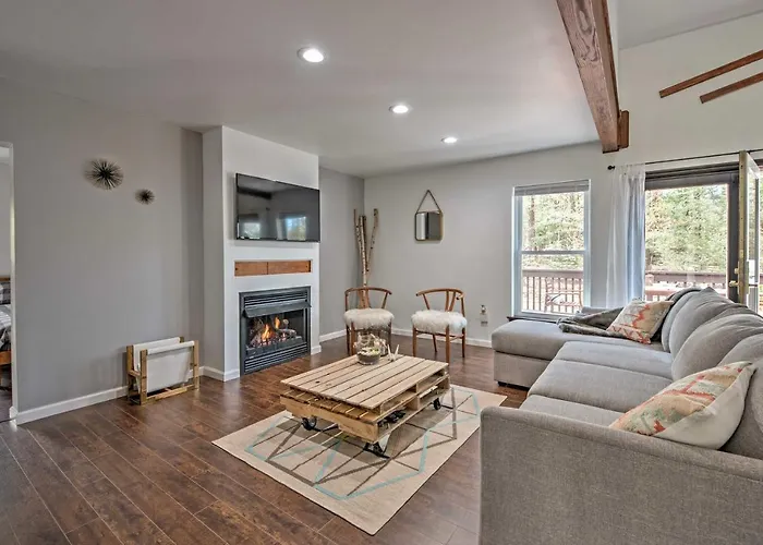 Tannersville House Bar And Deck, 2 Mi To Ski Resort