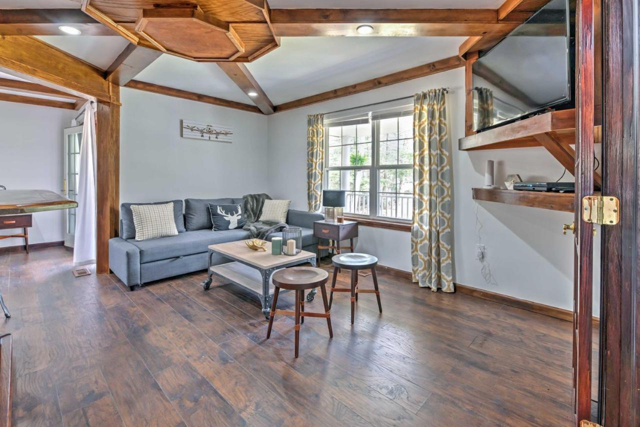 House Bar And Deck, 2 Mi To * Tannersville